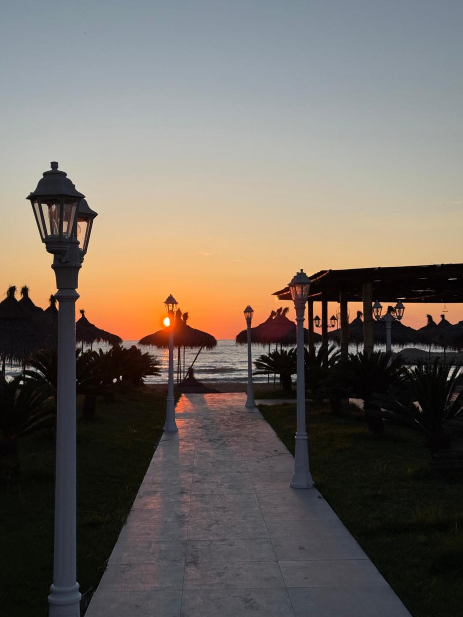 1Bedroom Holiday Apartment With Amazing View Golem,Durres Golem  Buitenkant foto